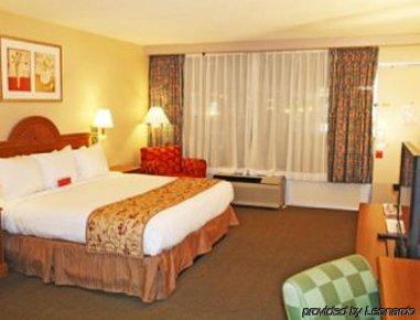 Ramada By Wyndham Asheville / Biltmore West المظهر الخارجي الصورة